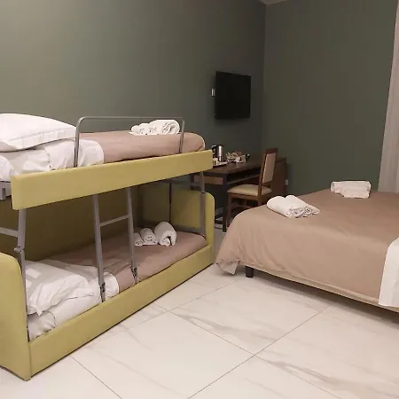 Le 2 Gravine Pensión 3*